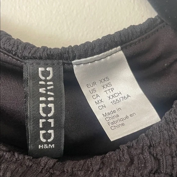 H&M|Chic Black Textured Midi Dress|XXS|NWT - Picture 7 of 8